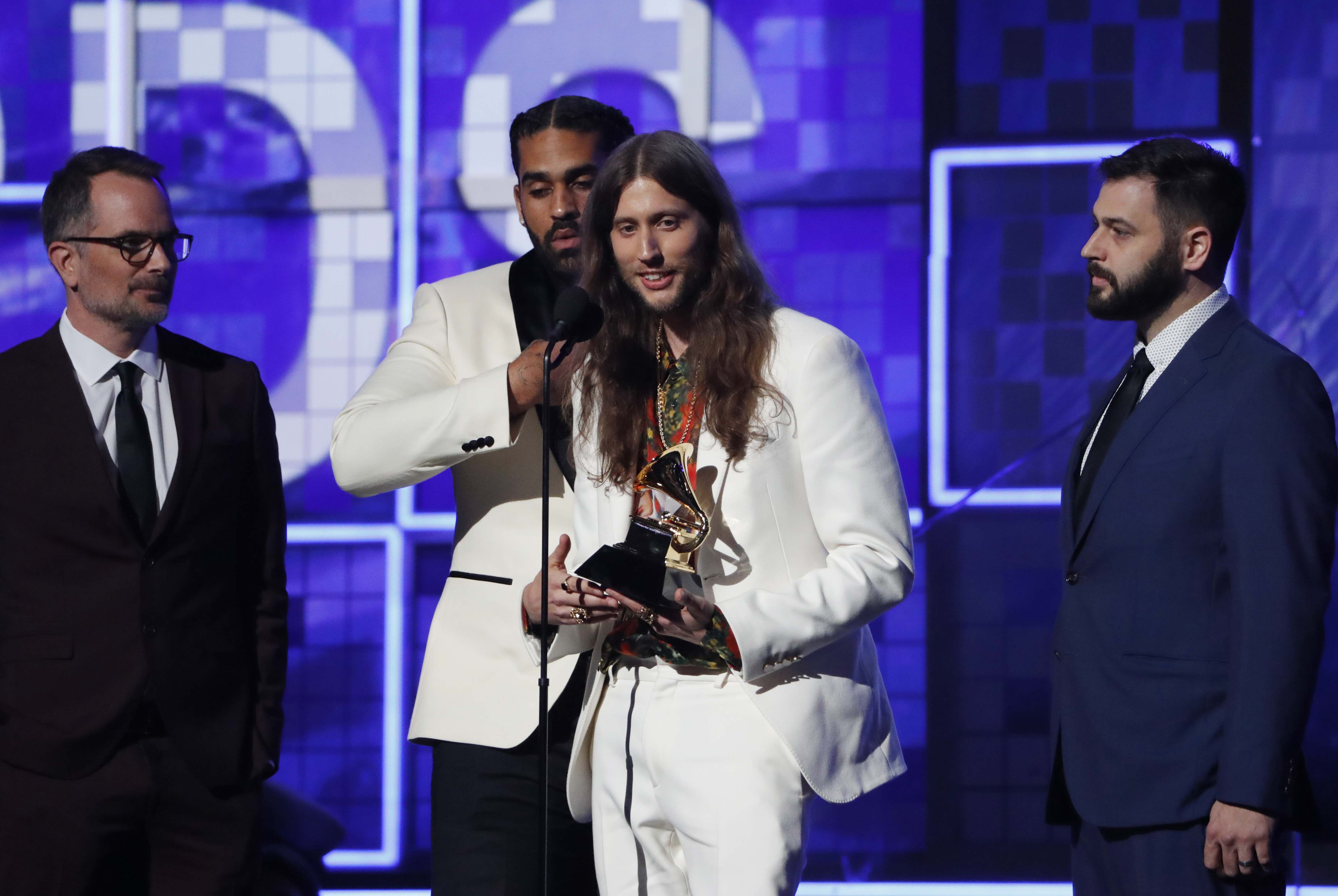 Λαμπερές παρουσίες στα βραβεία Grammy για το 2019 – Οι μεγάλοι νικητές της μουσικής βραδιάς-4