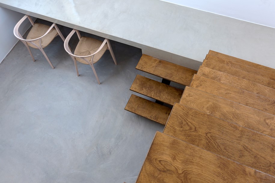 Κατοικία μεταξύ βράχων-9