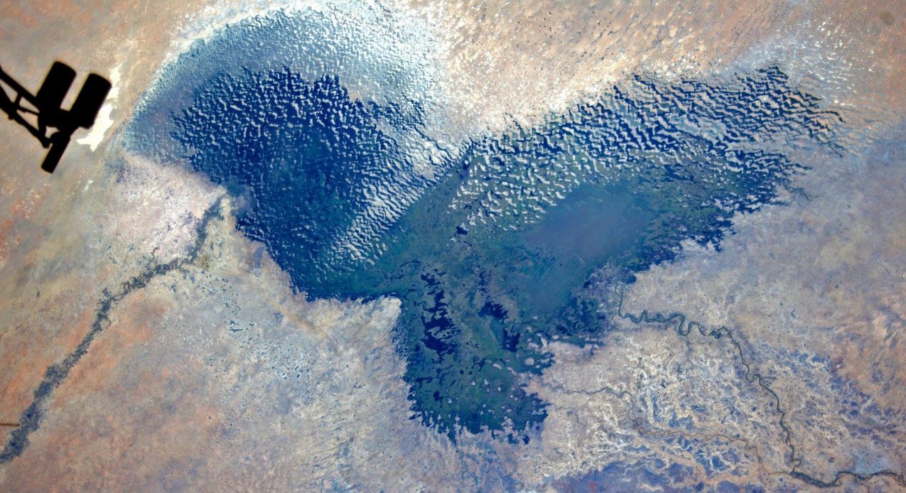 Ρώσοι κοσμοναύτες έστειλαν «διαστημικές καρδούλες» (φωτογραφίες)-1