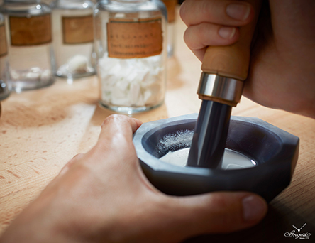 BREGUET Classique 5177 Grand Feu Blue Enamel-2