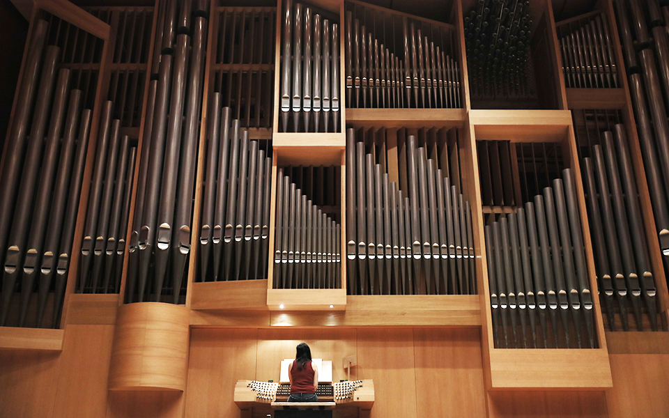 Ταξίδι στην καρδιά του επιβλητικού μουσικού γίγαντα-1