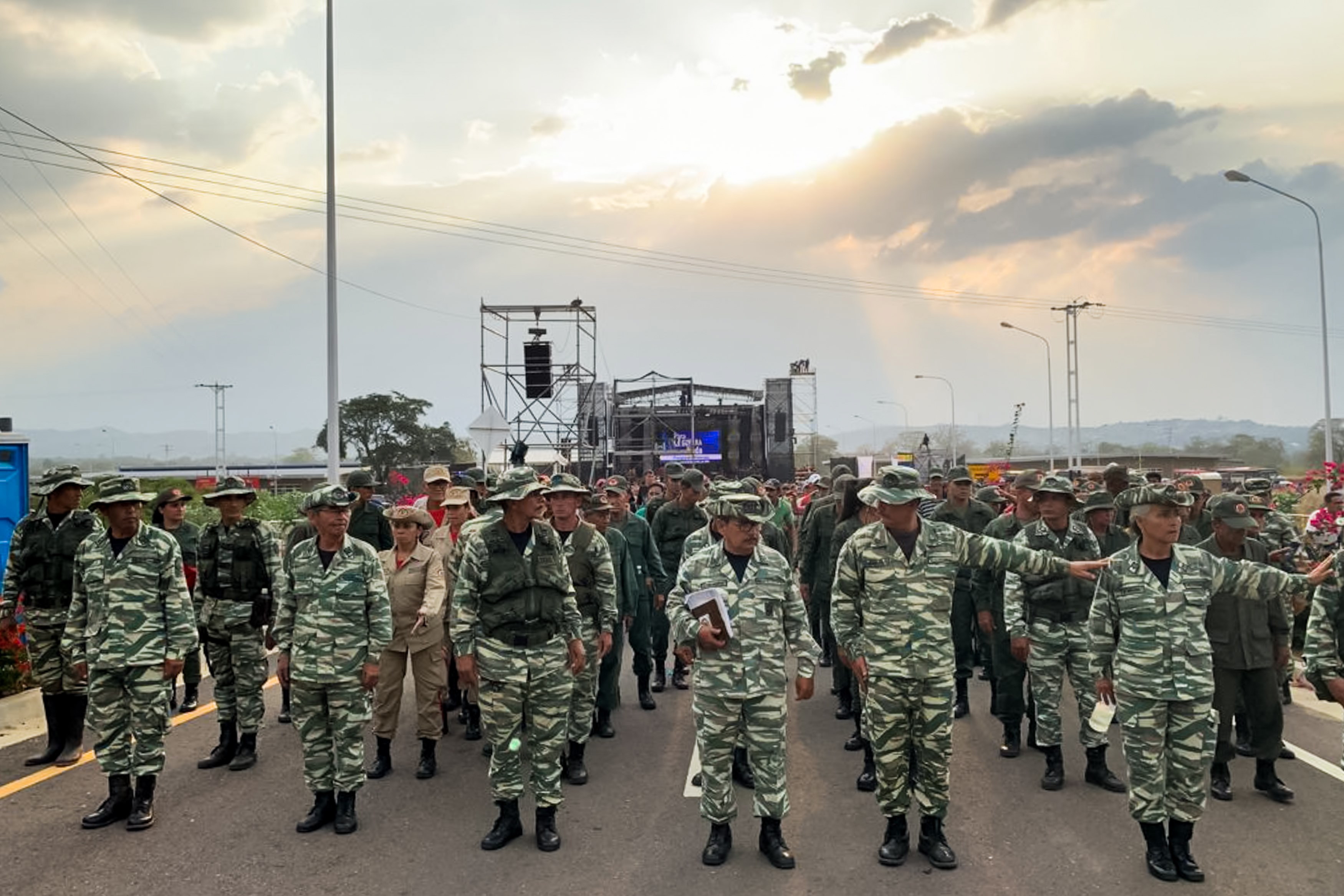Βενεζουέλα: Η κυβέρνηση κλείνει τα σύνορα με την Κολομβία, στην περιοχή της Κουκουτά-2