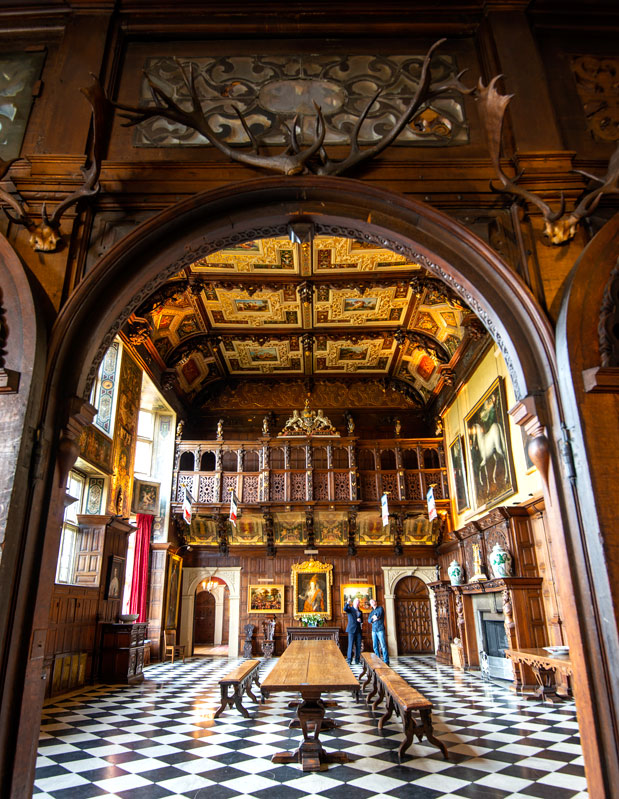 Τα παλάτια της «ευνοούμενης»-2