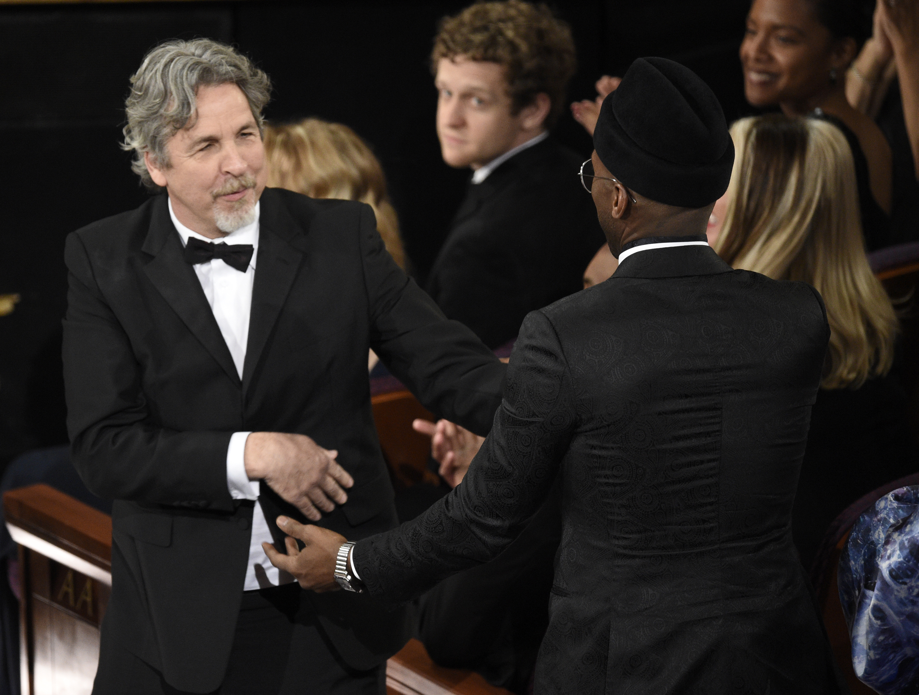 Βραδιά οσκαρικών εκπλήξεων – Ενα Οσκαρ για την «Ευνοούμενη» του Γιώργου Λάνθιμου (φωτογραφίες – βίντεο)-6