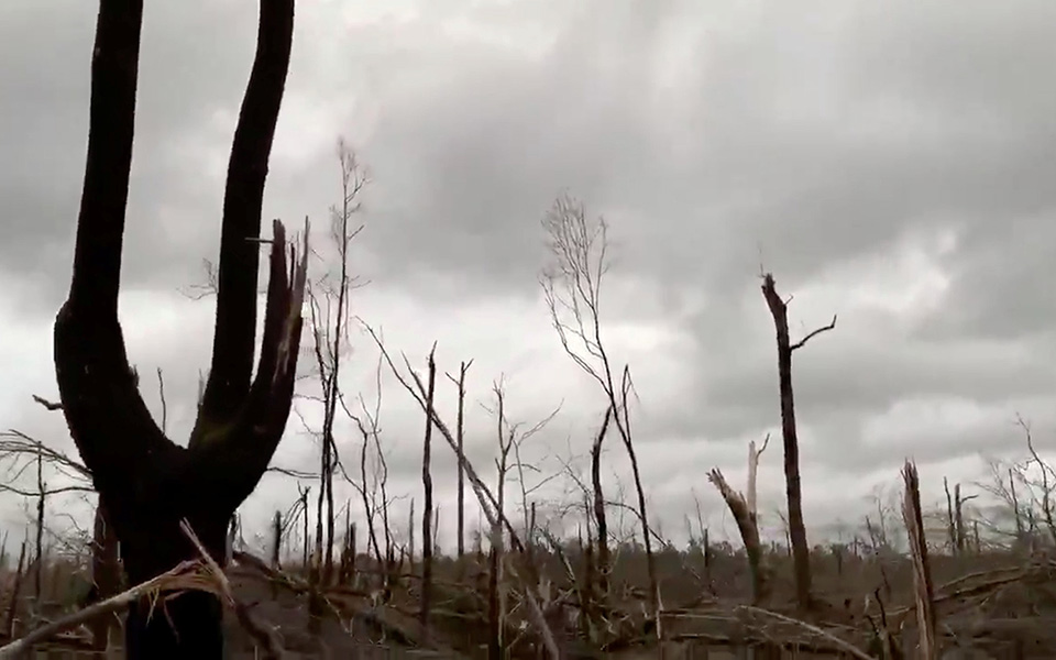 ΗΠΑ: Ανεμοστρόβιλος έπληξε την Αλαμπάμα – Τουλάχιστον 23 νεκροί, τεράστιες καταστροφές (φωτογραφίες – βίντεο)-3