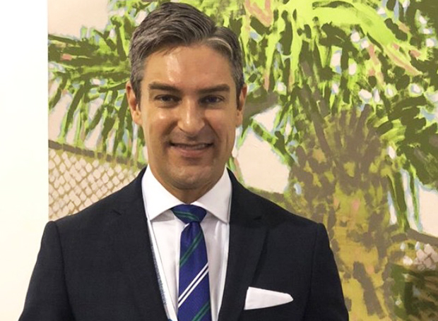 Ντ. Ουίλσον και Βλ. Γιακούνιν διασταυρώνουν τα ξίφη τους σε ένα άτυπο ντιμπέιτ της «Κ»-1