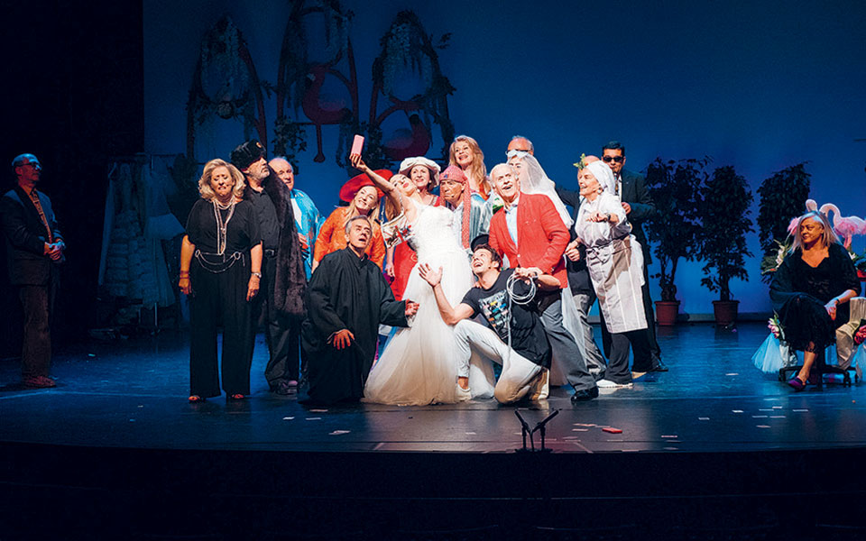 «Οταν λείπει η γάτα», η Θεατροπαρέα ανεβαίνει στη σκηνή-2