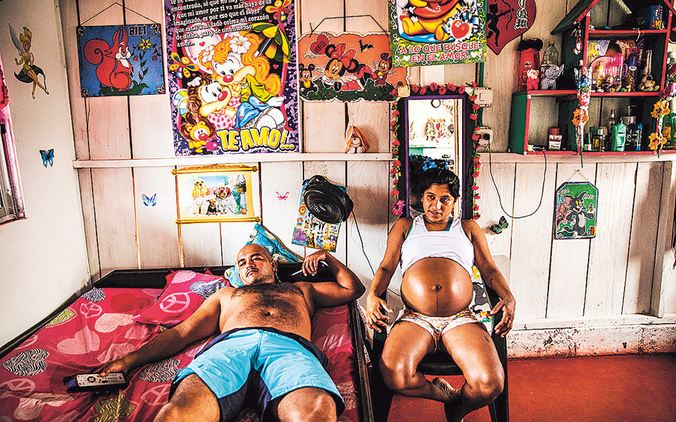 Οι μητέρες του αντάρτικου της Κολομβίας και τα μοντέλα της Σενεγάλης-1