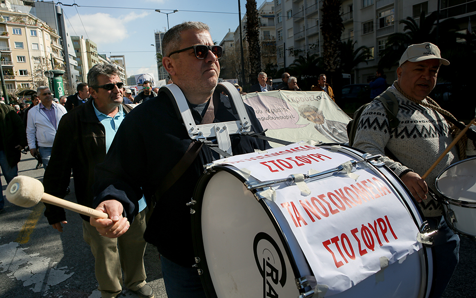 ΠΟΕΔΗΝ: 24ωρη απεργία και πορεία στο κέντρο της Αθήνας (φωτογραφίες)-3