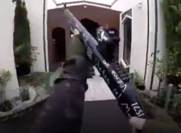 Σαράντα εννιά  νεκροί από επίθεση ενόπλων σε δύο τεμένη στη Νέα Ζηλανδία (Βίντεο – Φωτογραφίες)-6