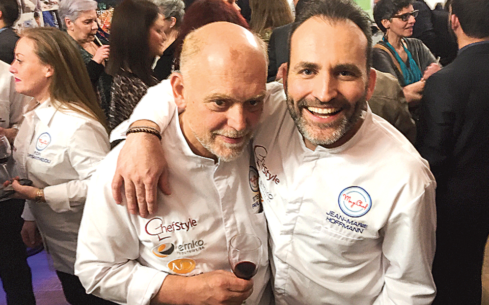 Ενα εκλεράκι με ελληνικό ρυζόγαλο κέρδισε τον διαγωνισμό «MaziChef»-1