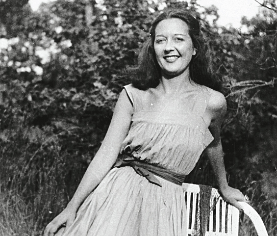 Η ιέρεια του σουρεαλισμού-1