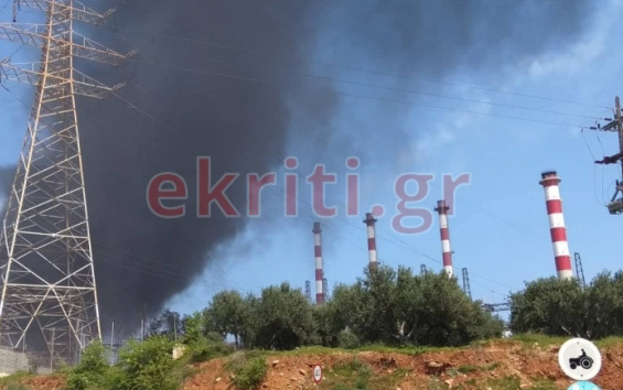 Κρήτη: Αποκαταστάθηκε πλήρως η ηλεκτροδότηση μετά από μεγάλη έκρηξη σε υποσταθμό της ΔΕΗ (φωτογραφίες-βίντεο)-3