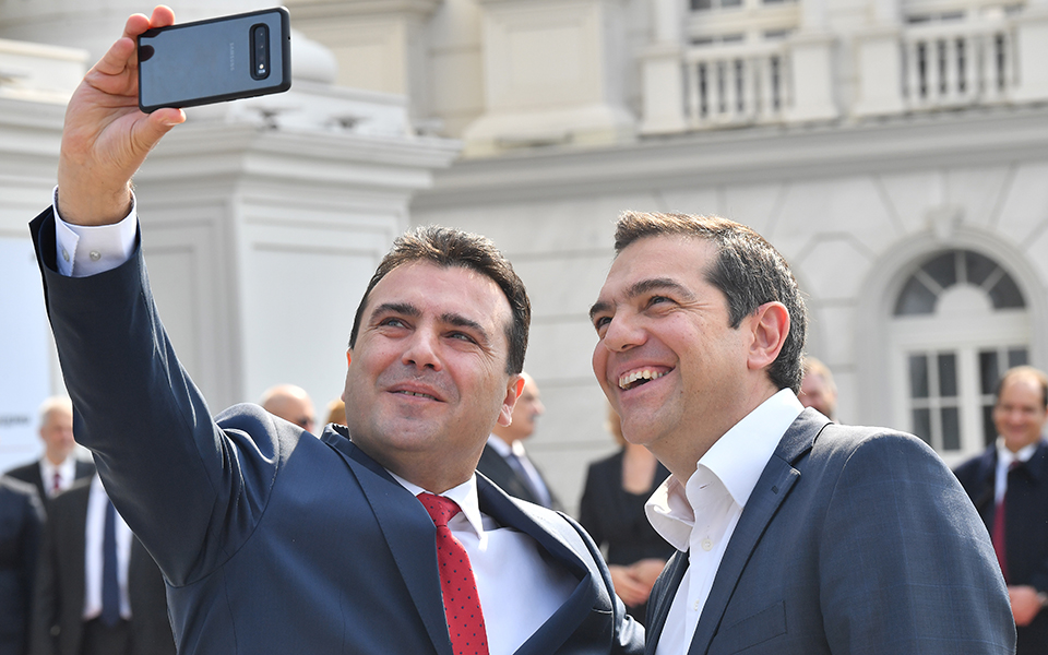 Τσίπρας-Ζάεφ: Μία νέα εποχή για τα Βαλκάνια η Συμφωνία των Πρεσπών (βίντεο – φωτογραφίες)-10