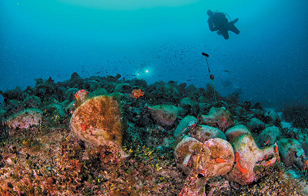 Βουτιά στο ναυάγιο της Περιστέρας-2
