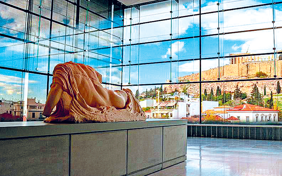 H Γερμανία βράβευσε τον καθηγητή Δημήτρη Παντερμαλή για το έργο του-1