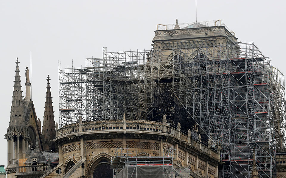 «Η καρδιά του Παρισιού… γκρεμίστηκε»-1