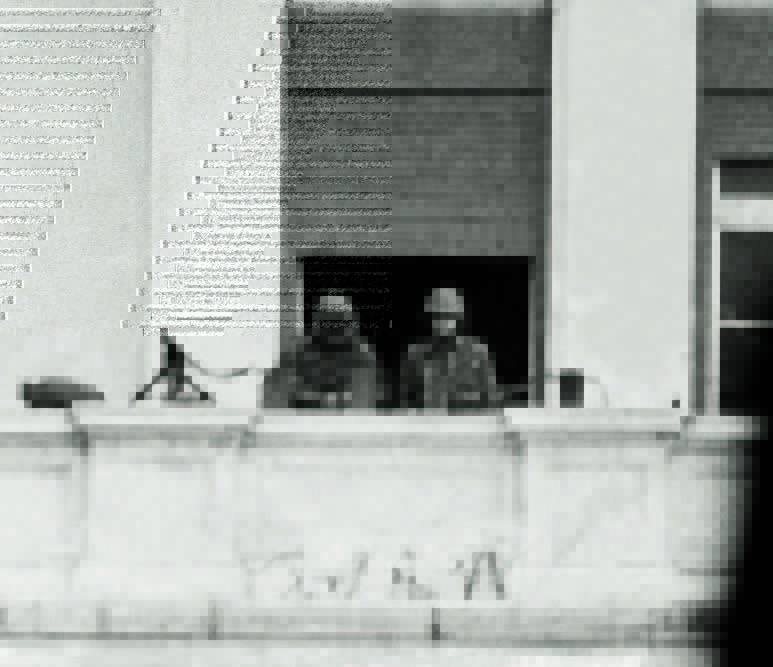 Ξεφυλλίζοντας το άλμπουμ ενός θρύλου της φωτογραφίας-1