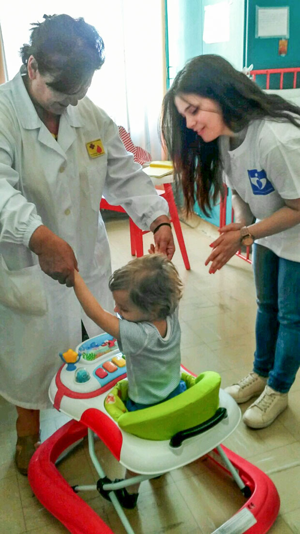 Εθελοντές-καλοί Σαμαρείτες στο πλευρό των ασθενών-1