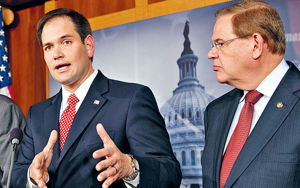 Μπομπ Μενέντεζ στην «Κ»: Η Τουρκία να διαλέξει, S-400 ή F-35-1