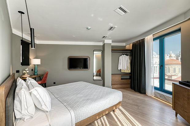 Ένας απίθανος συνδυασμός-1