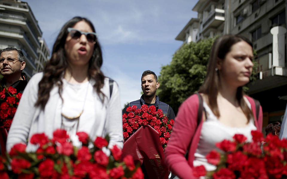 Θεσσαλονίκη: Με συγκεντρώσεις και πορείες τιμήθηκε η Εργατική Πρωτομαγιά (φωτογραφίες)-6