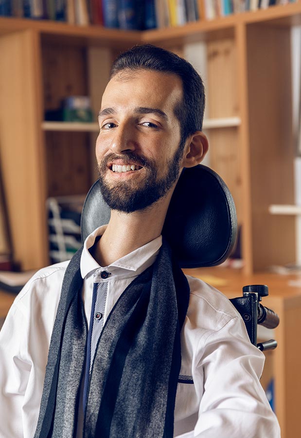 Στέλιος Κυμπουρόπουλος: «Ο άνθρωπος σταματά να προσπαθεί όταν του κόβεις το όνειρο»-1