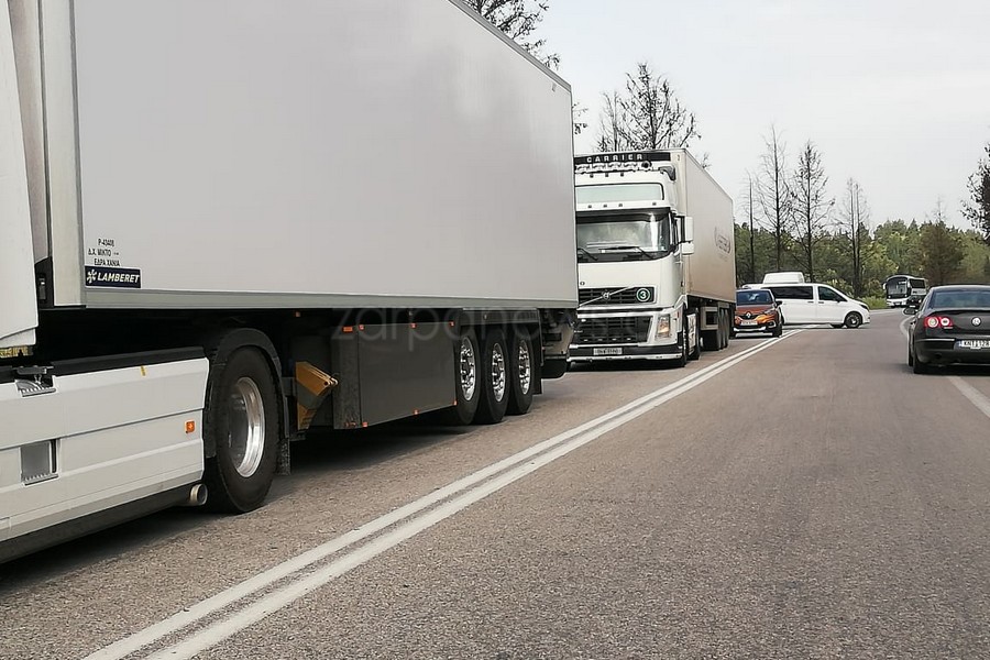 Προβλήματα από τους ισχυρούς ανέμους στην Κρήτη (φωτογραφίες)-3