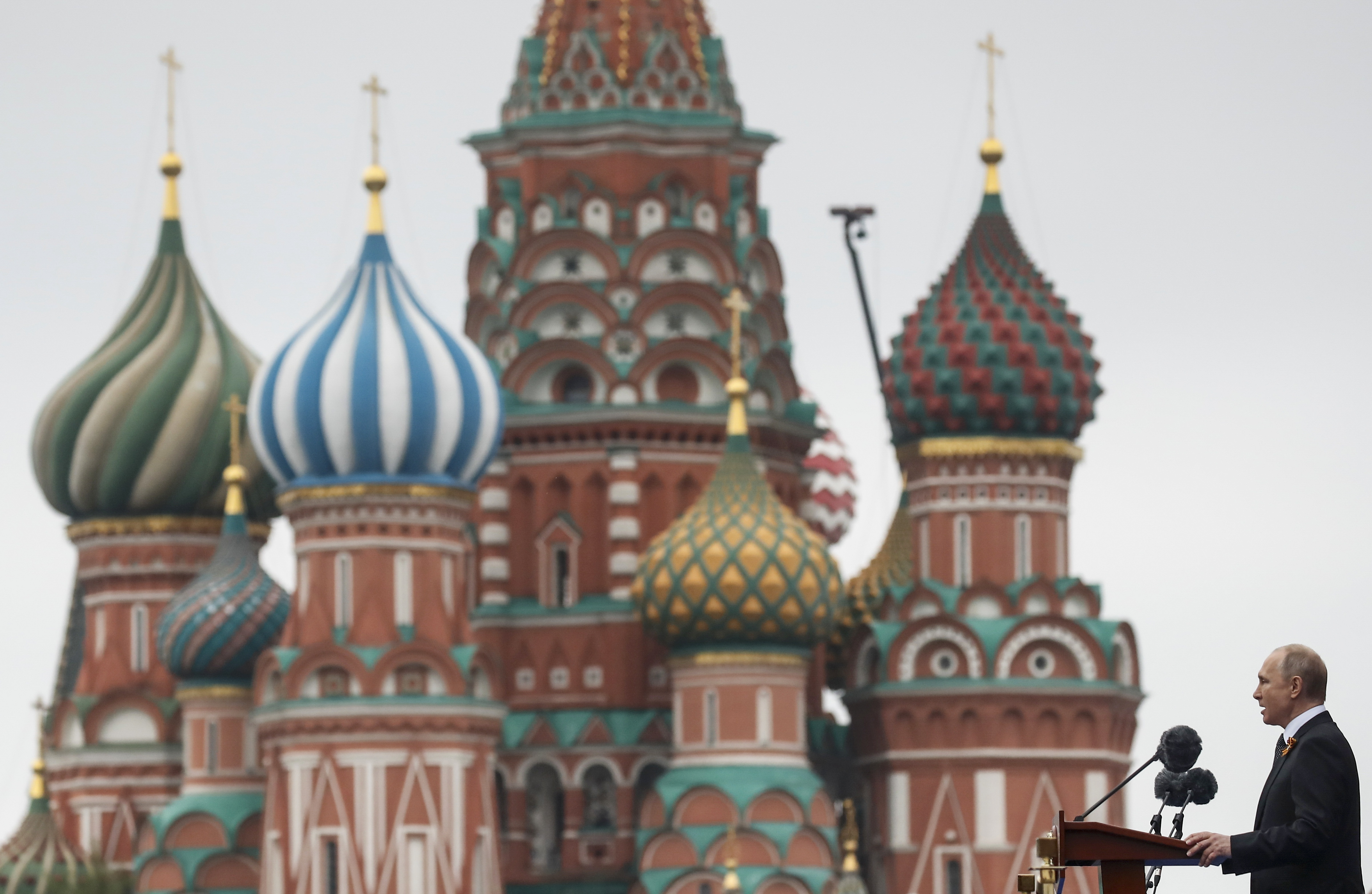 Ο Πούτιν εξήρε τη ρωσική ισχύ στη διάρκεια της στρατιωτικής παρέλασης (φωτογραφίες)-8