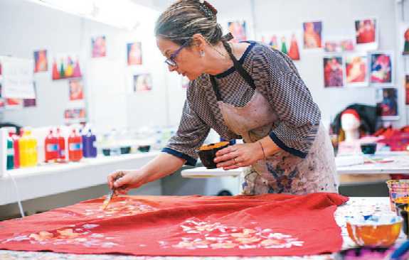 Κοστούμια για Οσκαρ στη Λυρική-2