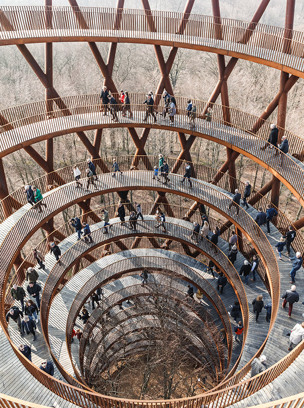 Ο πύργος του δάσους-1