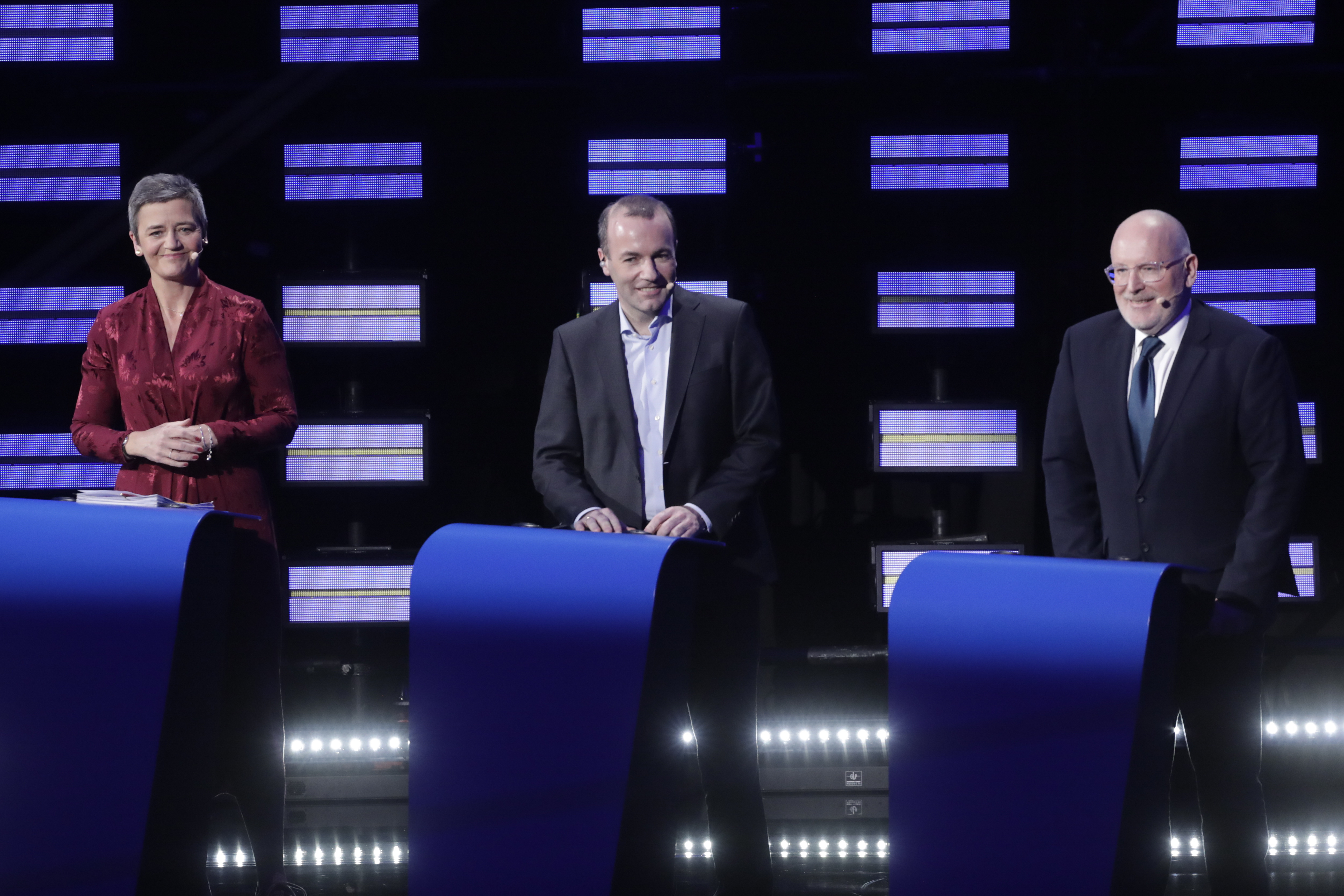 Κομισιόν: Mετανάστευση, οικονομία και κλιματική αλλαγή στο επίκεντρο της τηλεμαχίας των υποψήφιων-1