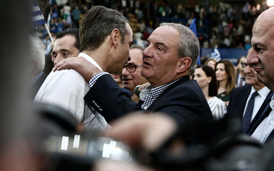 Ξεκάθαρα διλήμματα στην τελική ευθεία για τις κάλπες-1