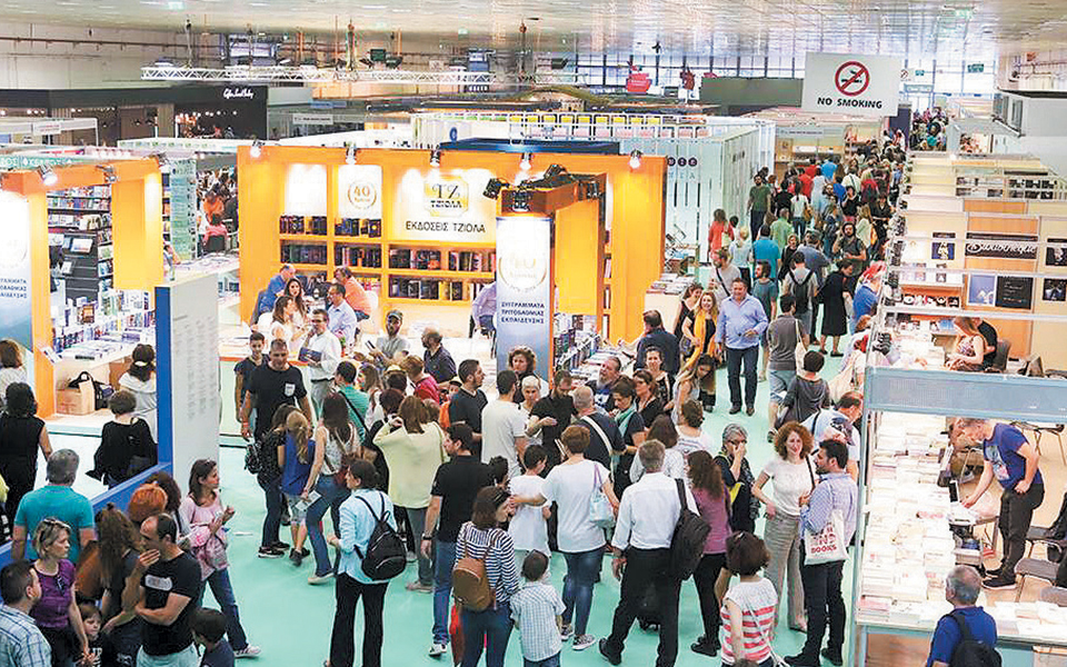 Εξαγγελίες μπούμερανγκ στο ΥΠΠΟ-2