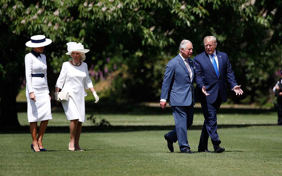 Η «βασιλική» υποδοχή του Τραμπ στο παλάτι του Μπάκιγχαμ (φωτογραφίες – βίντεο)-5