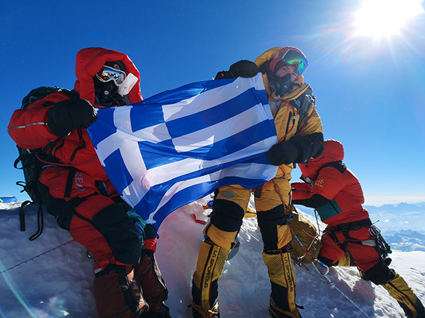 H πρώτη ελληνίδα στο Έβερεστ-3