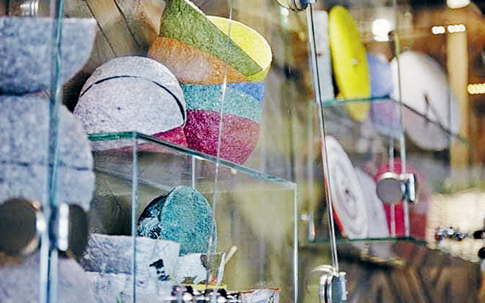 Μιχάλης Σαμόλης: ο πωλητής της «Σχεδίας» που μας μαθαίνει την πόλη μας-2