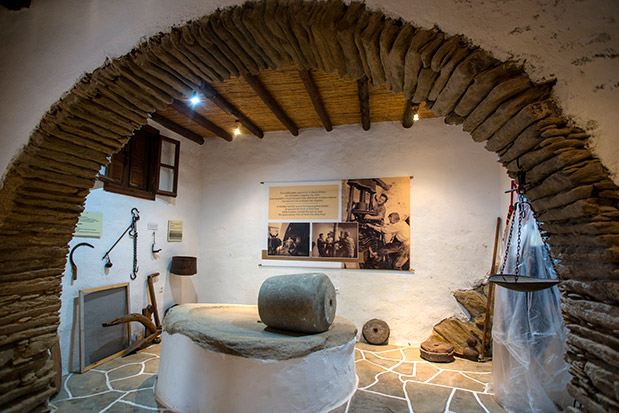 Ίος: Το άλλο πρόσωπο-3