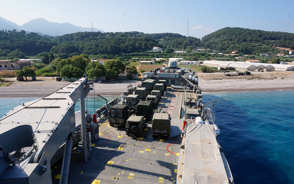 Ευ. Αποστολάκης: Οι Ένοπλες Δυνάμεις είναι ικανές, παρούσες και εγγυώνται την ασφάλεια της Ελλάδας-4