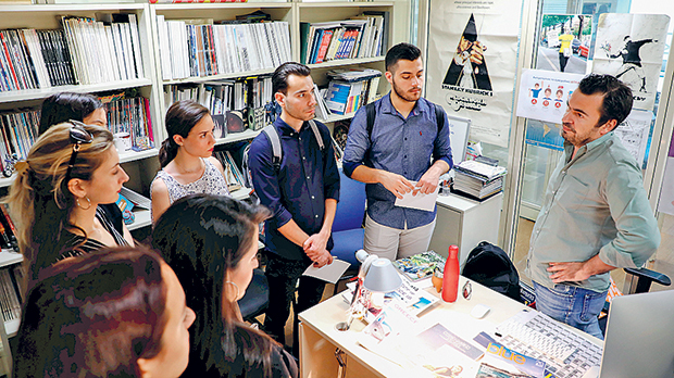 Business Days: Γνωριμία με τη δημοσιογραφία, εν δράσει-8