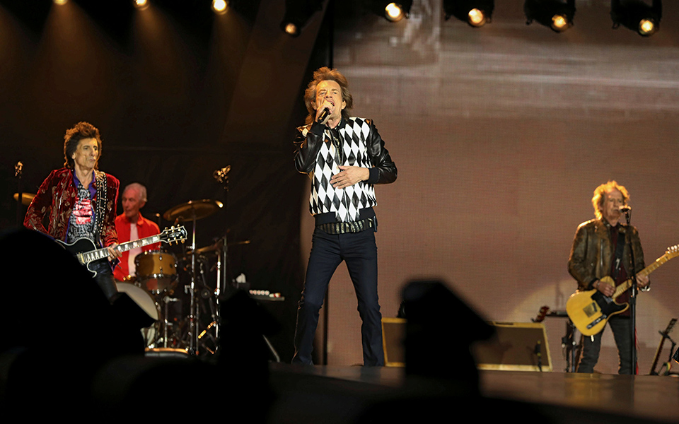 Ο Μικ Τζάγκερ επέστρεψε στη σκηνή (φωτογραφίες – βίντεο)-3