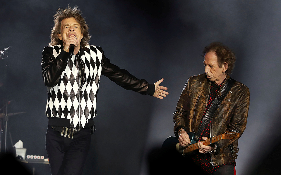 Ο Μικ Τζάγκερ επέστρεψε στη σκηνή (φωτογραφίες – βίντεο)-2