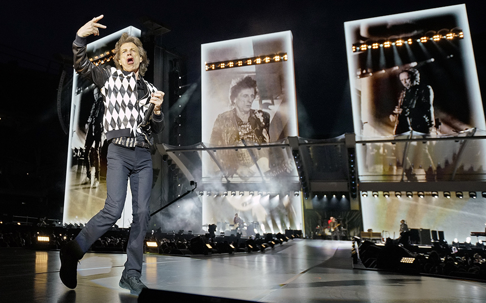 Ο Μικ Τζάγκερ επέστρεψε στη σκηνή (φωτογραφίες – βίντεο)-5