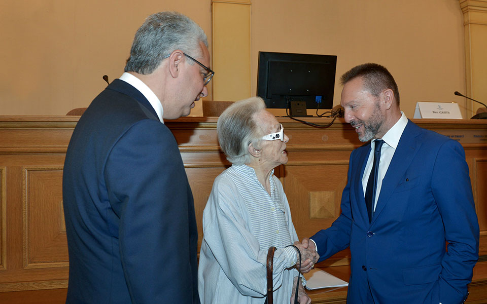 Η ζωή και το έργο του Γιάγκου Πεσμαζόγλου μέσα από το αρχείο του στην ΤτΕ-1