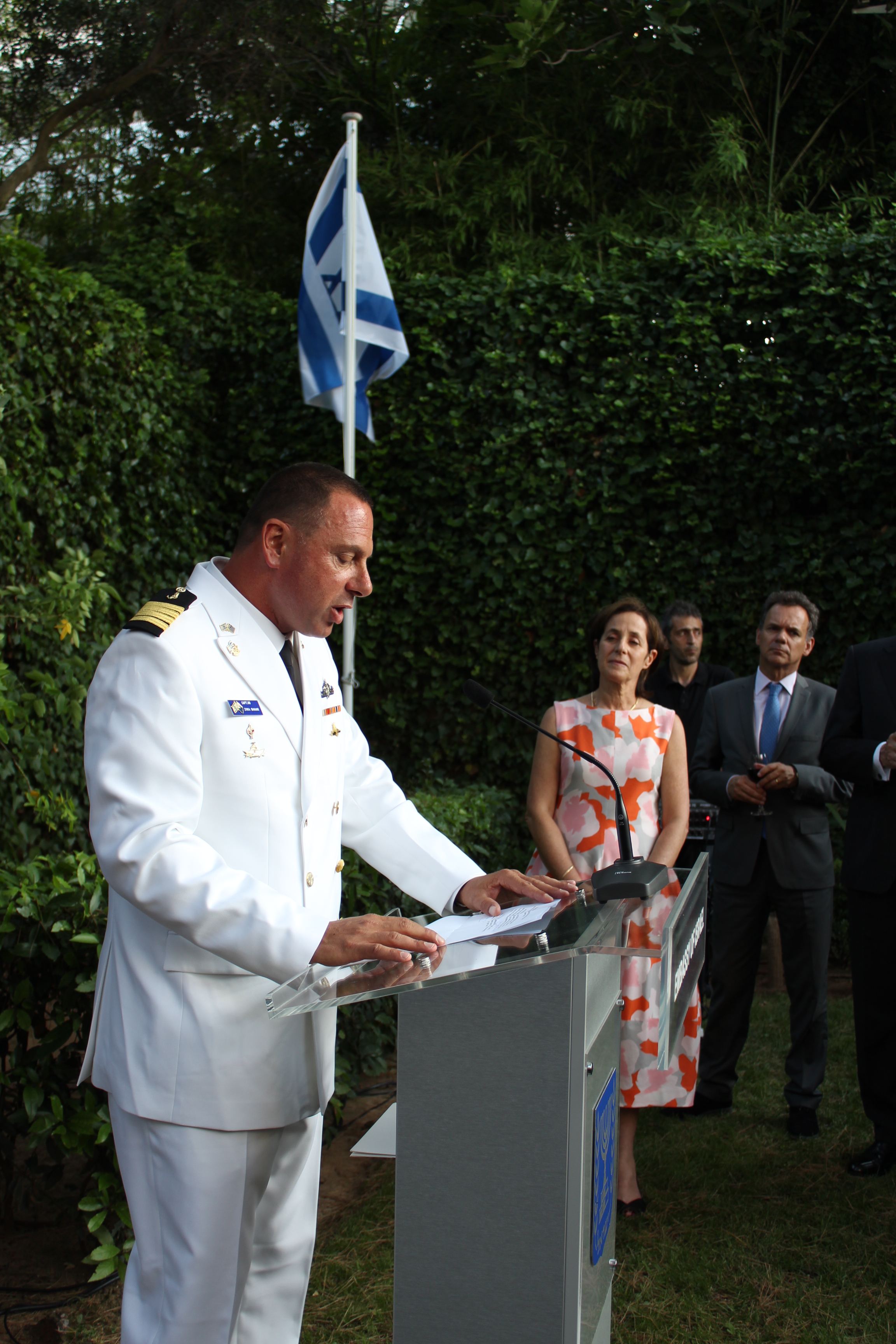 «Ena megalo efxaristo» στην Ελλάδα από την πρέσβειρα του Ισραήλ, Ιρίτ Μπεν Αμπά-1