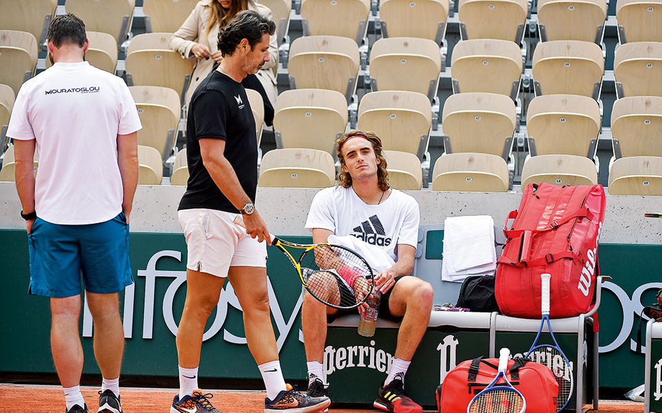 Προπονητής  από χρυσάφι-1