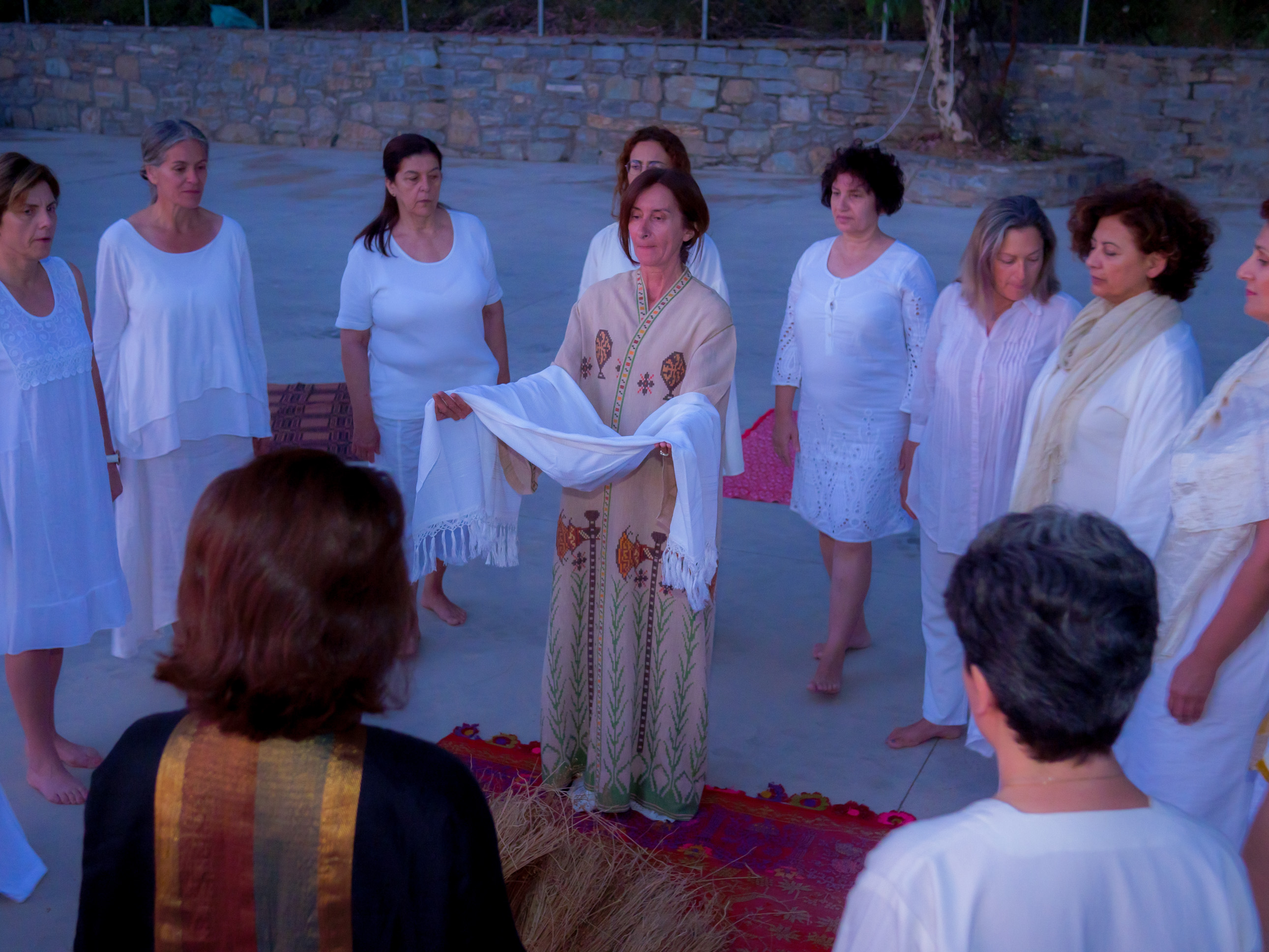 H αναβίωση της καλλιέργειας του λιναριού εορτάζεται με μια μινωική τελετή στην Κρήτη-2