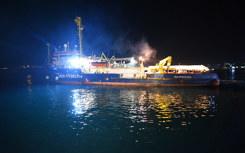 Ιταλία: Στη Λαμπεντούζα το Sea Watch παρά την απαγόρευση των ιταλικών αρχών-1