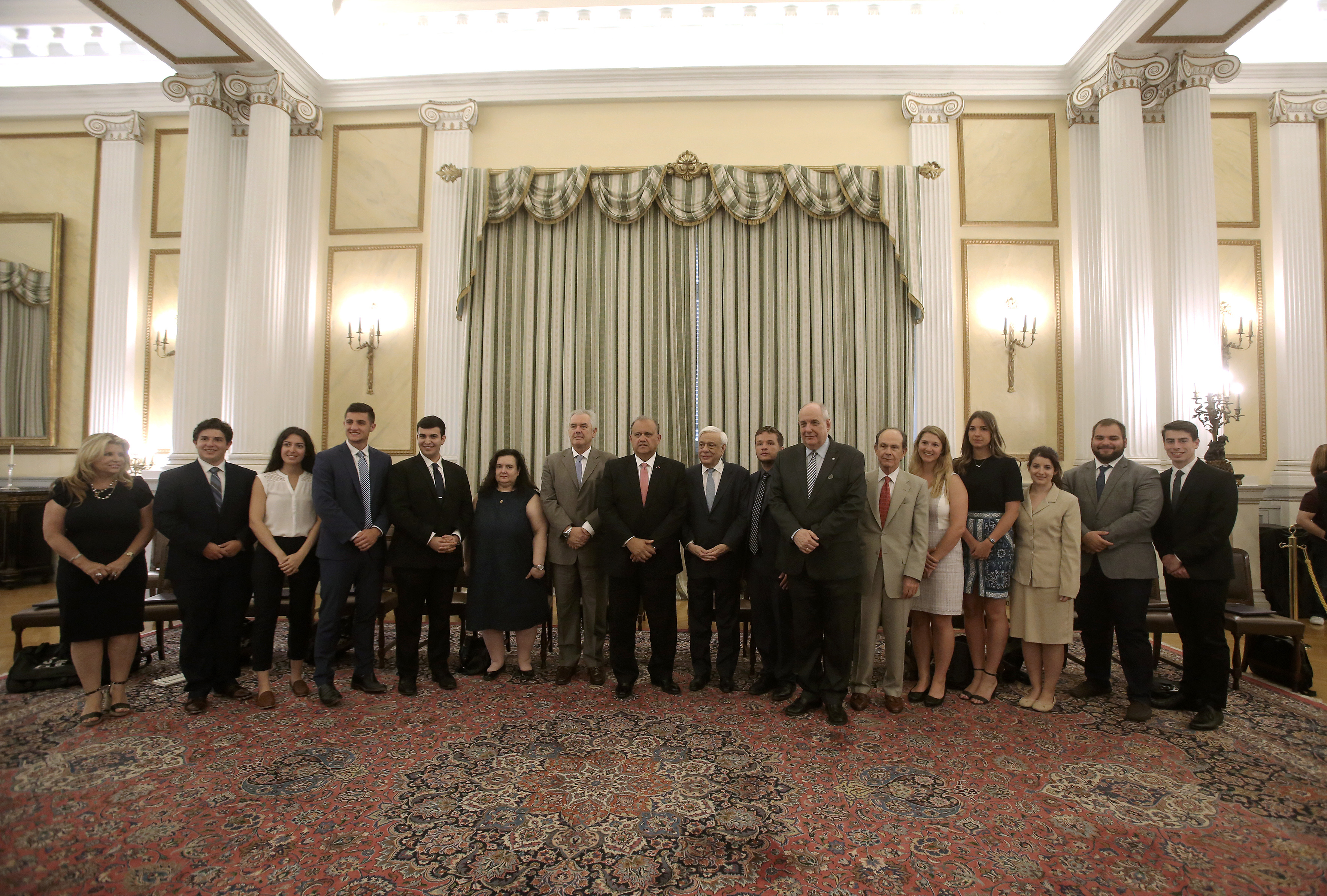 Συνάντηση Παυλόπουλου με φοιτητές του Αμερικανο-Ελληνικού Ινστιτούτου στο Προεδρικό Μέγαρο-2