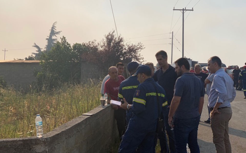 Μαίνονται τα πύρινα μέτωπα στην Εύβοια – Εκκενώθηκαν προληπτικά οικισμοί (φωτογραφίες – βίντεο)-4